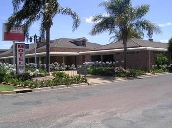 Exies Bagtown Motel Griffith Exterior photo