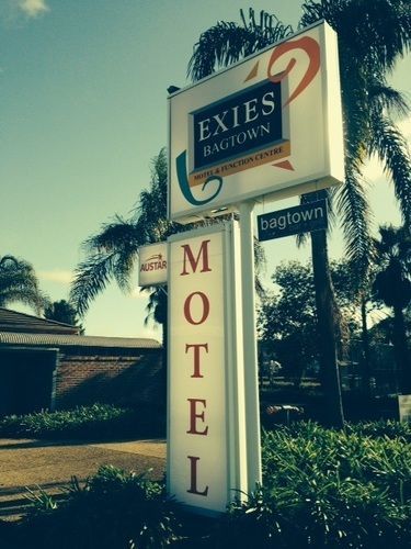 Exies Bagtown Motel Griffith Exterior photo